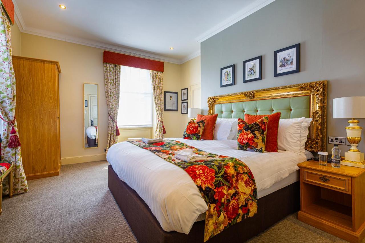 The Rutland Arms Hotel, Bakewell, Derbyshire Eksteriør billede
