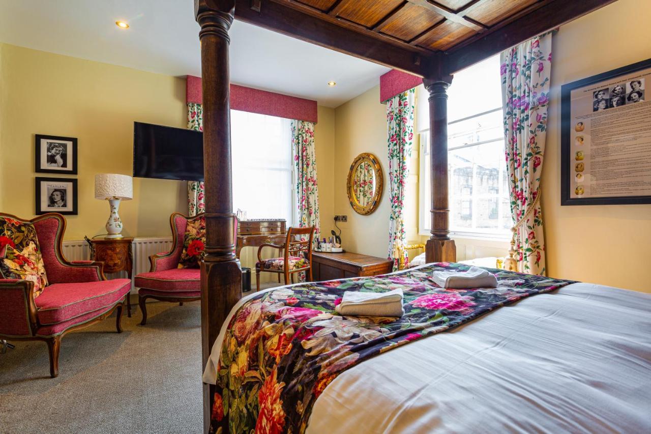 The Rutland Arms Hotel, Bakewell, Derbyshire Eksteriør billede
