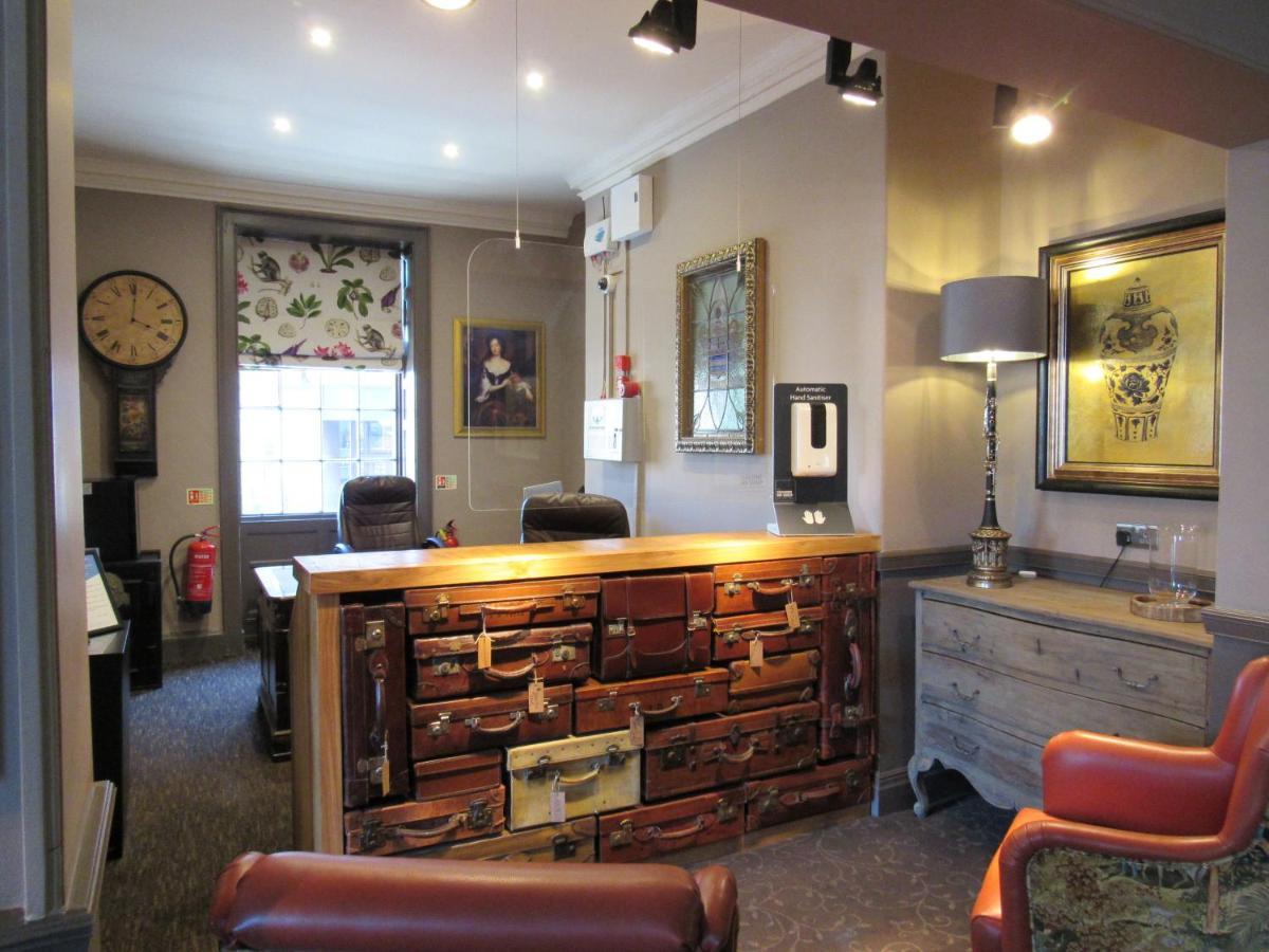 The Rutland Arms Hotel, Bakewell, Derbyshire Eksteriør billede